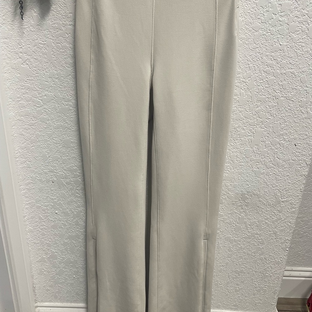 🍋lululemon athletica brushed softstreme Flared Pants🍋